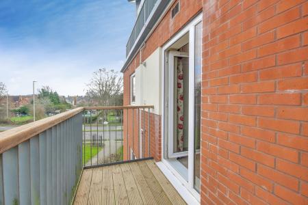 2 bedroom Flat for sale in Suffolk Drive, Cattle Market/St Oswalds Retail Park, Gloucester, GL1