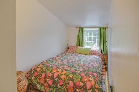 3 bedroom End of terrace house for sale in Painswick Road, Gloucester, GL4
