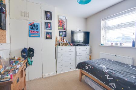 4 bedroom Semi-detached house for sale in Okus Road, Charlton Kings, Cheltenham, GL53