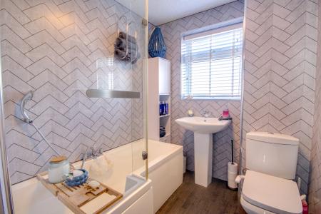 4 bedroom Detached house for sale in Church Drive, Quedgeley, Gloucester, GL2