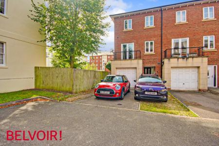 4 bedroom Semi-detached house to let in Pillowell Drive, GRH (Gloucestershire Royal Hospital), Gloucester, GL1