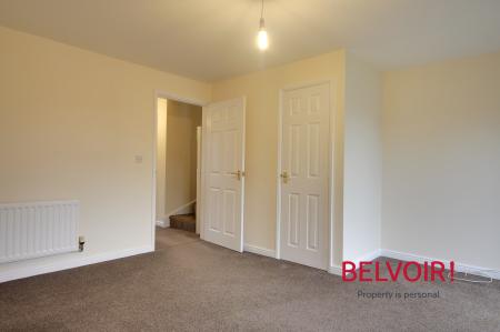 3 bedroom Semi-detached house to let in Thatcham Avenue, Kingsway, Gloucester, GL2
