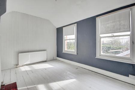 5 bedroom End of terrace house for sale in St Michaels Square, City Centre, Gloucester, GL1