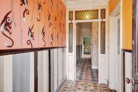 5 bedroom End of terrace house for sale in St Michaels Square, City Centre, Gloucester, GL1