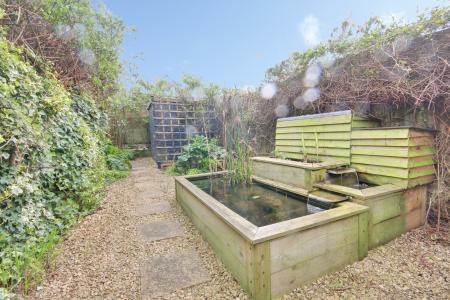 2 bedroom Terraced House for sale in Stanley Road, Linden, Gloucester, GL1