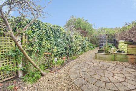 2 bedroom Terraced House for sale in Stanley Road, Linden, Gloucester, GL1