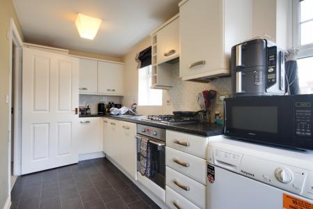 4 bedroom End of terrace house to let in Goose Bay Drive, Kingsway, Gloucester, GL2