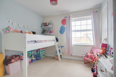 4 bedroom End of terrace house to let in Goose Bay Drive, Kingsway, Gloucester, GL2