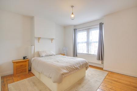 3 bedroom Terraced House for sale in Knowles Road, Tredworth, Gloucester, GL1