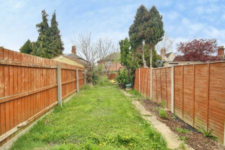 3 bedroom Terraced House for sale in Knowles Road, Tredworth, Gloucester, GL1