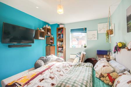 4 bedroom Semi-detached house for sale in Rudloe Drive, Kingsway, Gloucester, GL2