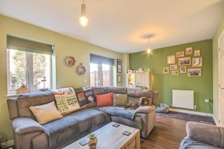 4 bedroom Semi-detached house for sale in Rudloe Drive, Kingsway, Gloucester, GL2