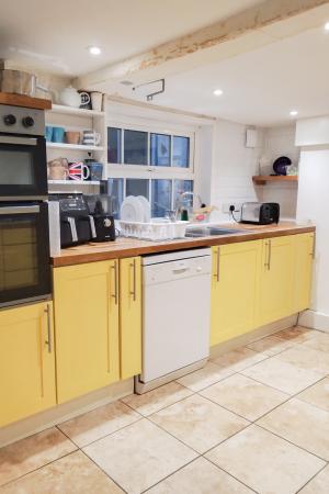 4 bedroom House share to let in Wellington Parade, GRH (Gloucestershire Royal Hospital), Gloucester, GL1