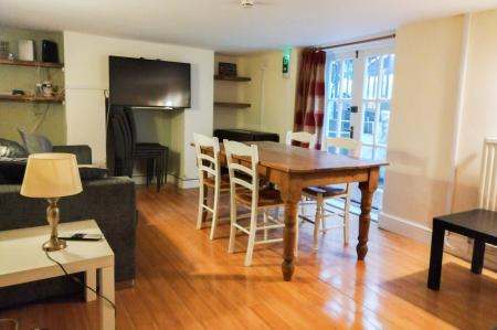 4 bedroom House share to let in Wellington Parade, GRH (Gloucestershire Royal Hospital), Gloucester, GL1