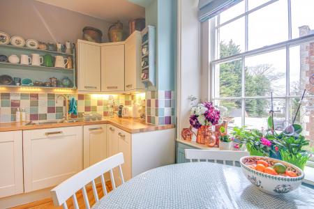 2 bedroom Flat for sale in Great Western Road, City Centre, Gloucester, GL1