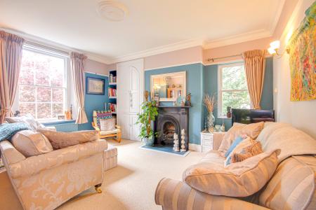 2 bedroom Flat for sale in Great Western Road, City Centre, Gloucester, GL1