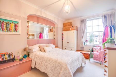 2 bedroom Flat for sale in Great Western Road, City Centre, Gloucester, GL1