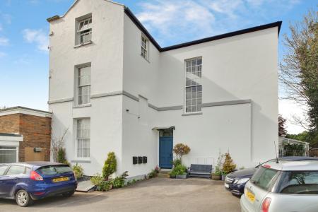 Great Western Road, City Centre, Gloucester, GL1