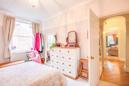 2 bedroom Flat for sale in Great Western Road, City Centre, Gloucester, GL1