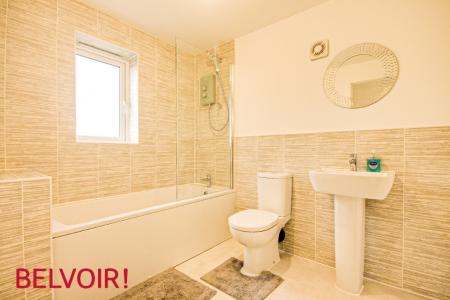 4 bedroom Detached house to let in Homeground Road, Tuffley, Gloucester, GL4