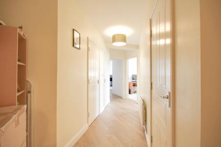 2 bedroom Flat for sale in Mayhill Way, GRH (Gloucestershire Royal Hospital), Gloucester, GL1