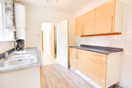 3 bedroom Semi-detached house for sale in Bishopstone Road, Barton, Gloucester, GL1