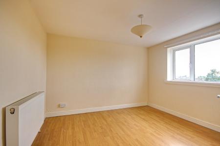 2 bedroom Flat to let in Glenville Parade, Hucclecote, Gloucester, GL3