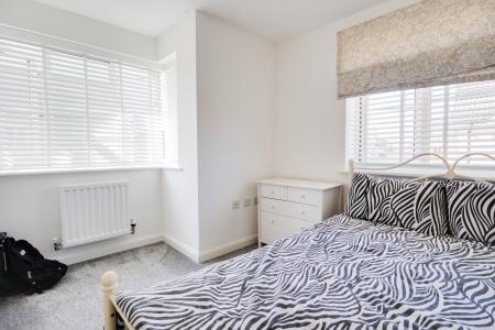 3 bedroom End of terrace house to let in Donaldson Drive, Brockworth, Gloucester, GL3