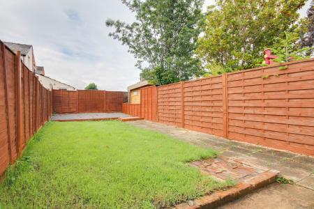 2 bedroom Terraced House to let in Ladysmith Road, Linden, Gloucester, GL1