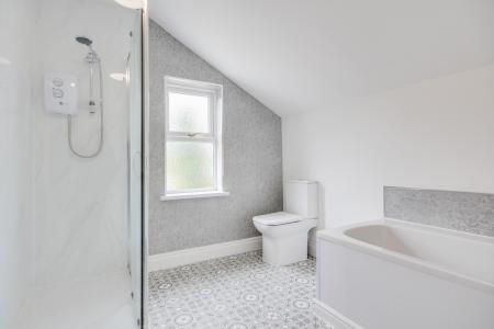 2 bedroom Terraced House to let in Ladysmith Road, Linden, Gloucester, GL1