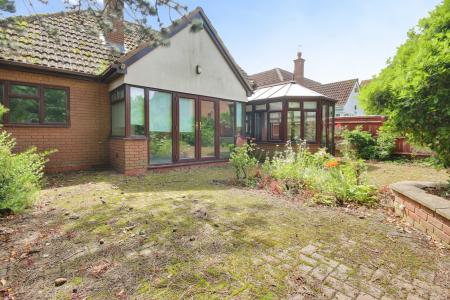 3 bedroom Detached bungalow for sale in Hempsted Lane, Hempsted, Gloucester, GL2
