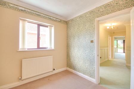 3 bedroom Detached bungalow for sale in Hempsted Lane, Hempsted, Gloucester, GL2