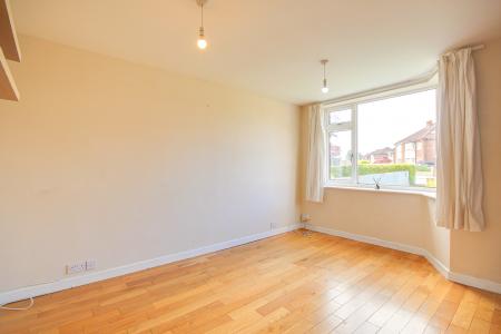3 bedroom Semi-detached house for sale in Park Avenue, Longlevens, Gloucester, GL2