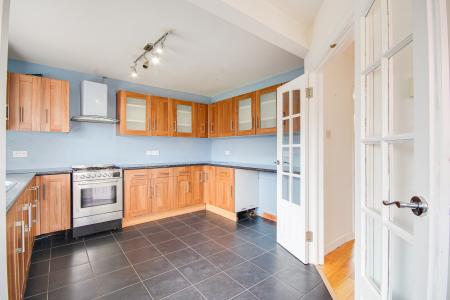 3 bedroom Semi-detached house for sale in Park Avenue, Longlevens, Gloucester, GL2