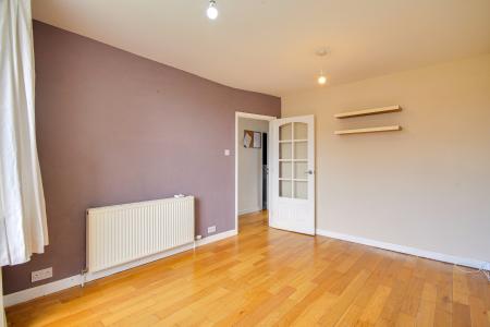3 bedroom Semi-detached house for sale in Park Avenue, Longlevens, Gloucester, GL2