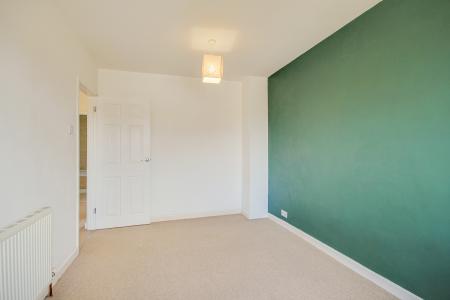3 bedroom Semi-detached house for sale in Park Avenue, Longlevens, Gloucester, GL2