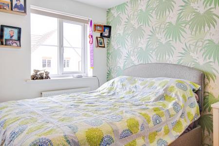 3 bedroom Semi-detached house for sale in Twigworth Way, Longford, Gloucester, GL2