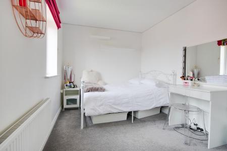 3 bedroom Semi-detached house to let in Halton Way, Kingsway, Gloucester, GL2