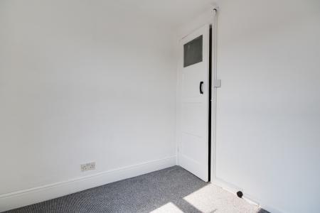 3 bedroom Terraced House to let in Clement Street, Barton, Gloucester, GL1