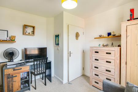 2 bedroom Flat for sale in Harescombe Drive, GRH (Gloucestershire Royal Hospital), Gloucester, GL1