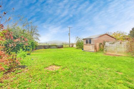 4 bedroom Detached house to let in Oakle Street, Churcham, Gloucester, GL2