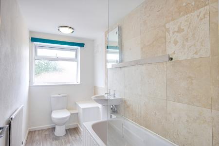 4 bedroom Detached house to let in Oakle Street, Churcham, Gloucester, GL2