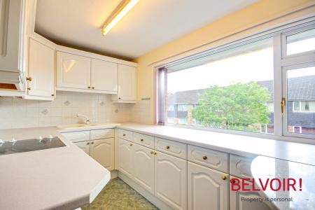 2 bedroom Flat to let in Bijou Court, Kingsholm, Gloucester, GL1