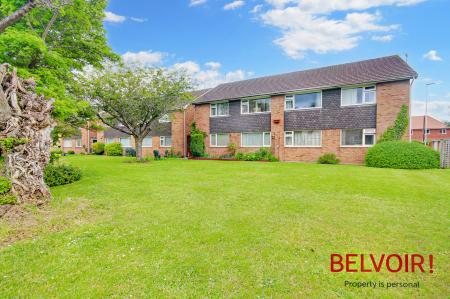 2 bedroom Flat to let in Bijou Court, Kingsholm, Gloucester, GL1