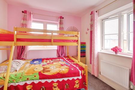 4 bedroom Detached house to let in Millstone Way, Tuffley, Gloucester, GL1