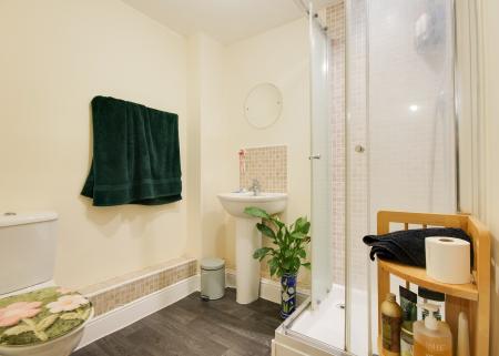 2 bedroom Flat to let in Longhorn Avenue, Cattle Market/St Oswalds Retail Park, Gloucester, GL1