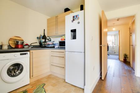 2 bedroom Flat to let in Longhorn Avenue, Cattle Market/St Oswalds Retail Park, Gloucester, GL1