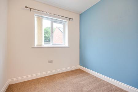 3 bedroom Detached house to let in Thatcham Avenue, Kingsway, Gloucester, GL2