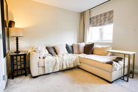 4 bedroom End of terrace house for sale in The Forge, Hempsted, Gloucester, GL2