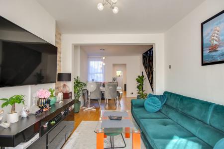 3 bedroom Semi-detached house for sale in Linden Road, Linden, Gloucester, GL1